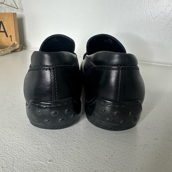 Tod’s Classic Black Leather Fall Quiet Luxury Loafers M 6.5 W9 Made in Italy - Picture 7 of 10